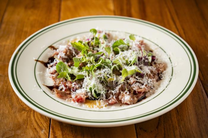 伊万里牛 薄切りモモ肉のタリアータ